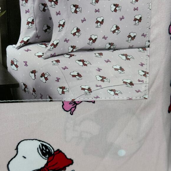 Peanuts Snoopy Bows Queen Sheet Set Pink Berkshire Holiday Christmas Bedding NEW - Picture 9 of 12